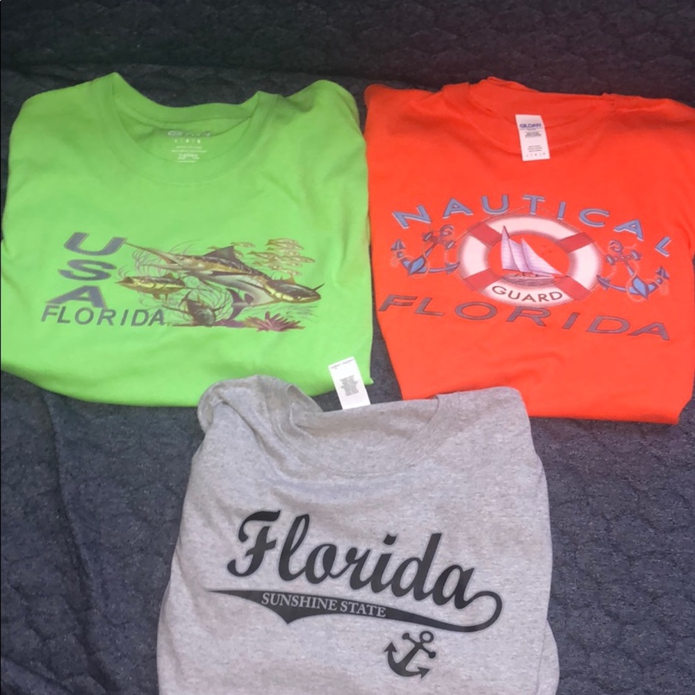 Assorted Florida shirts vintage